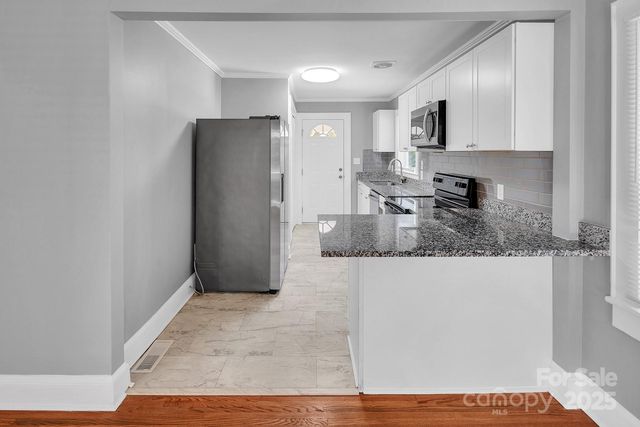 2500 Old Steele Creek Road, Charlotte, NC 28208