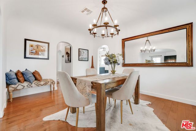 11441 Kittridge Street, North Hollywood (los Angeles), CA 91606