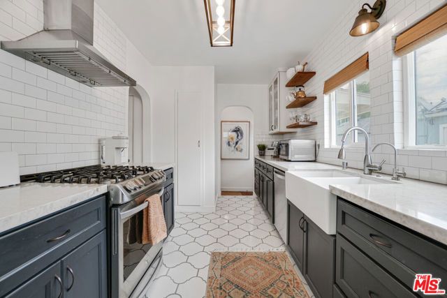 11441 Kittridge Street, North Hollywood (los Angeles), CA 91606