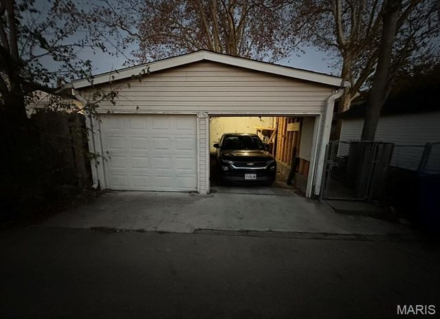 5115 Cologne Avenue, St Louis, MO 63116