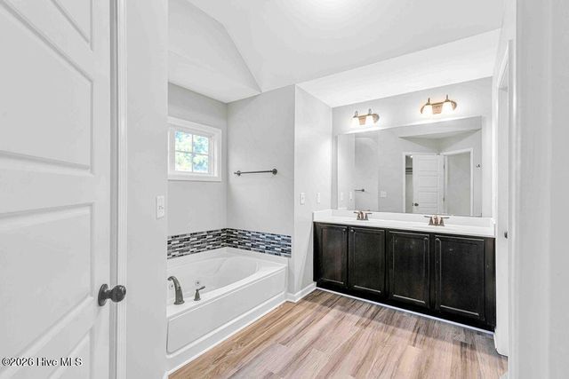 601 Winfall Drive, Holly Ridge, NC 28445