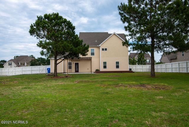 601 Winfall Drive, Holly Ridge, NC 28445