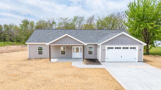 7195 Old Madisonville Rd, Hopkinsville, KY 42240
