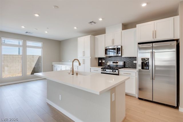 4352 Tallow Falls Avenue, Las Vegas, NV 89141