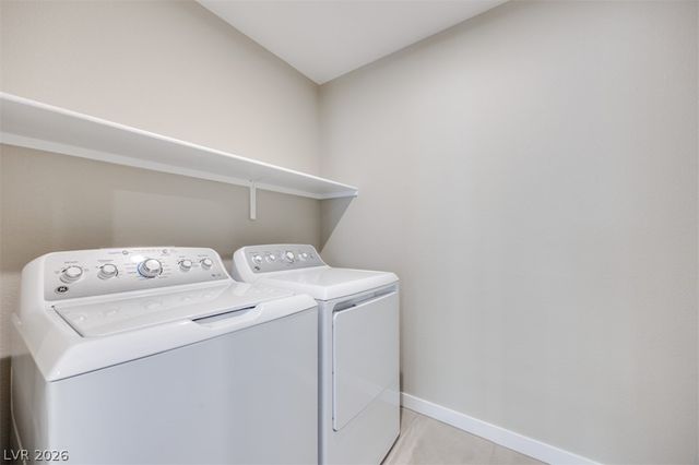 4352 Tallow Falls Avenue, Las Vegas, NV 89141