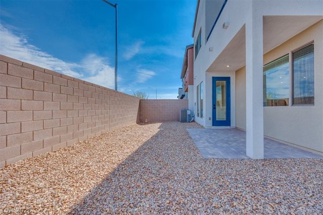 4352 Tallow Falls Avenue, Las Vegas, NV 89141
