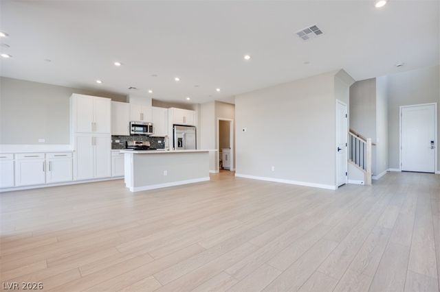 4352 Tallow Falls Avenue, Las Vegas, NV 89141