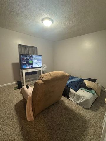 800 Chinook St, Dothan, AL 36303