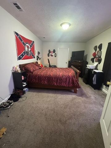 800 Chinook St, Dothan, AL 36303