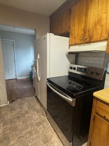 800 Chinook St, Dothan, AL 36303