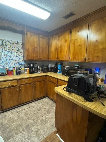 800 Chinook St, Dothan, AL 36303