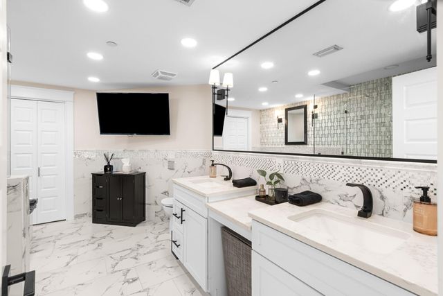 320 Harbor Boulevard B402, Destin, FL 32541