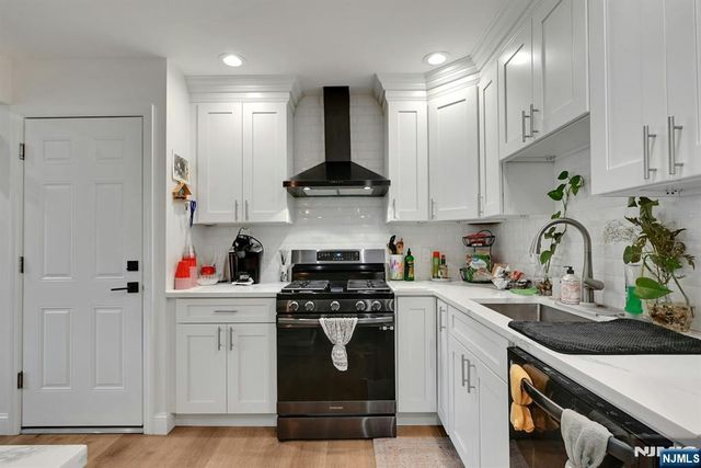 57 Ottawa Avenue, Hasbrouck Heights, NJ 07604