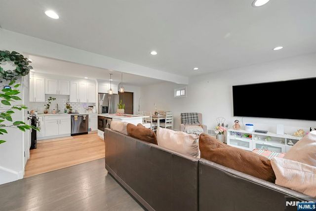 57 Ottawa Avenue, Hasbrouck Heights, NJ 07604