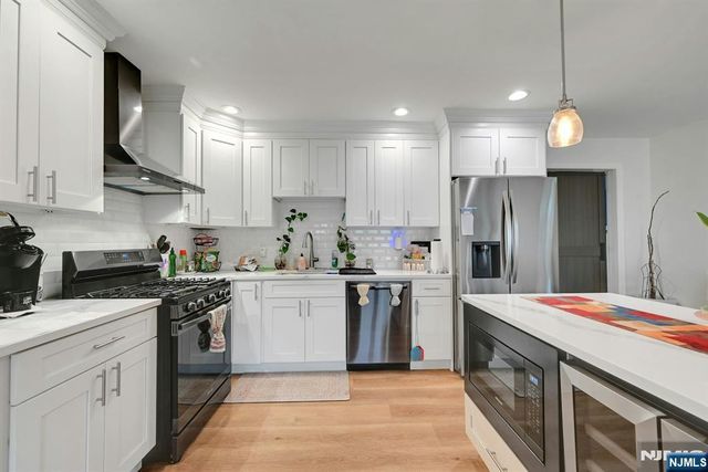 57 Ottawa Avenue, Hasbrouck Heights, NJ 07604