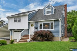 57 Ottawa Avenue, Hasbrouck Heights, NJ 07604