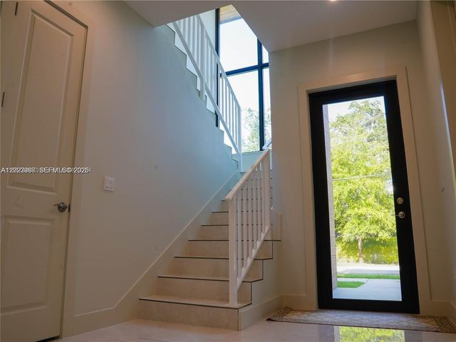 8410 SW 65 AVE, South Miami, FL 33143