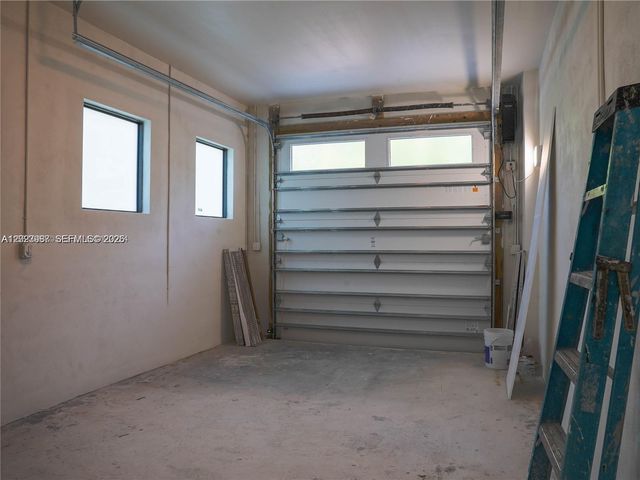 8410 SW 65 AVE, South Miami, FL 33143