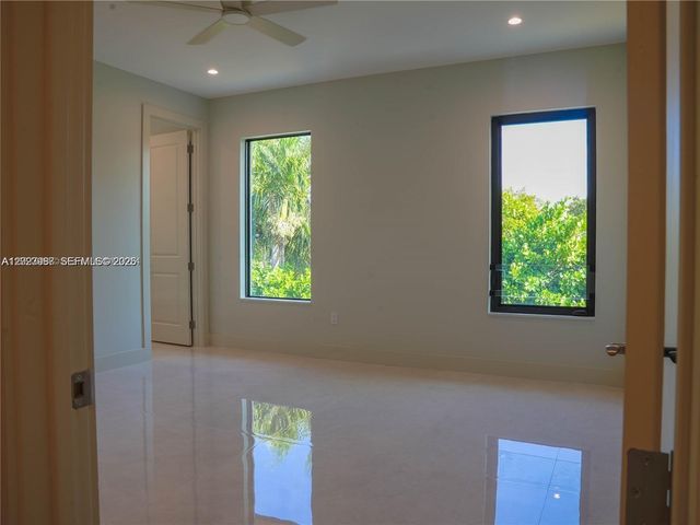 8410 SW 65 AVE, South Miami, FL 33143
