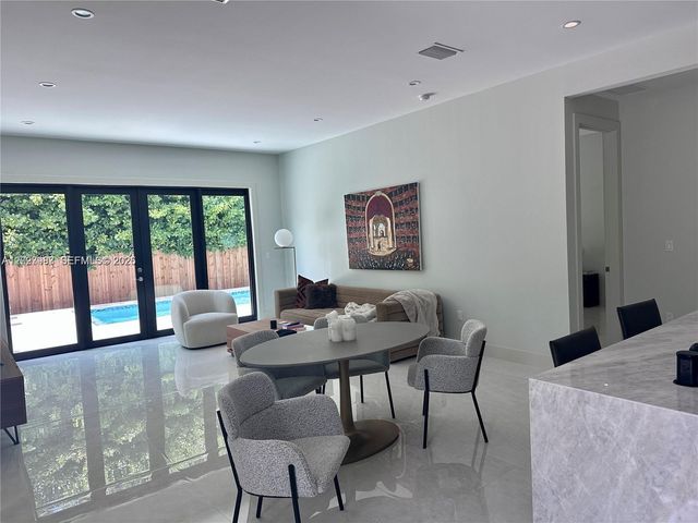8410 SW 65 AVE, South Miami, FL 33143