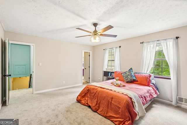 131 Jennifer Lane, Mcdonough, GA 30253