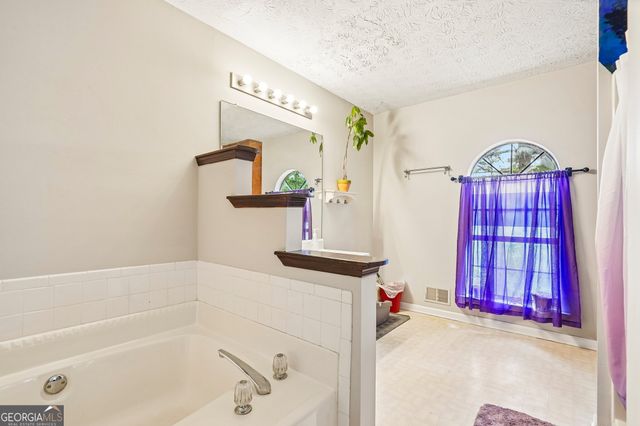 131 Jennifer Lane, Mcdonough, GA 30253