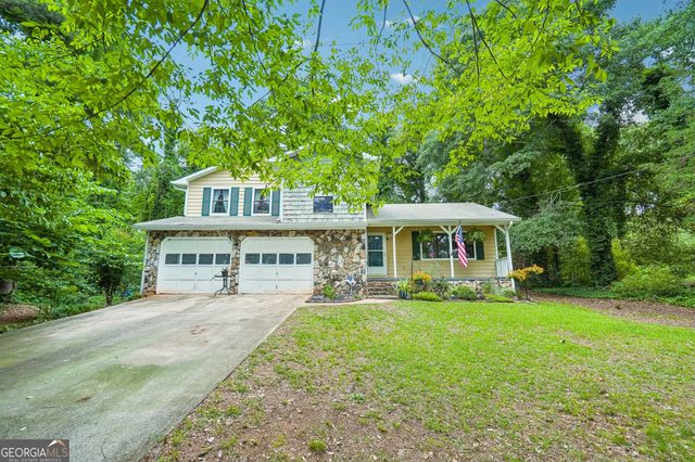 131 Jennifer Lane, Mcdonough, GA 30253