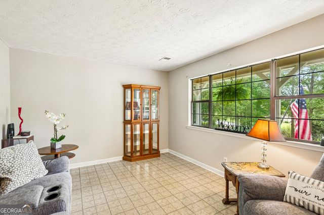 131 Jennifer Lane, Mcdonough, GA 30253