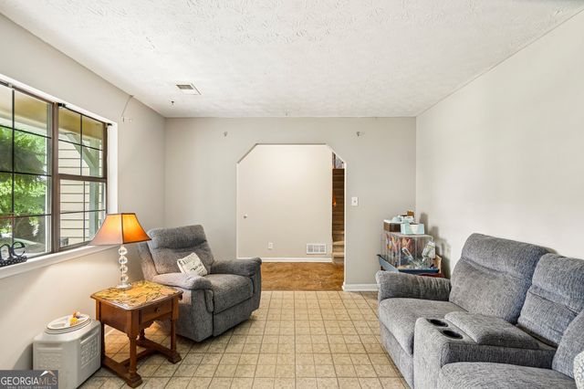131 Jennifer Lane, Mcdonough, GA 30253