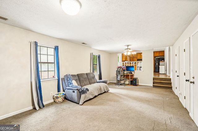 131 Jennifer Lane, Mcdonough, GA 30253