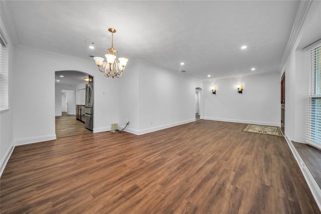 2516 Pinebluff Drive, Dallas, TX 75228