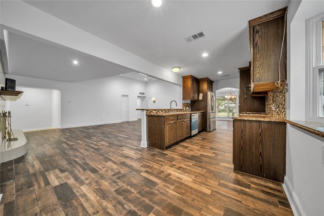 2516 Pinebluff Drive, Dallas, TX 75228