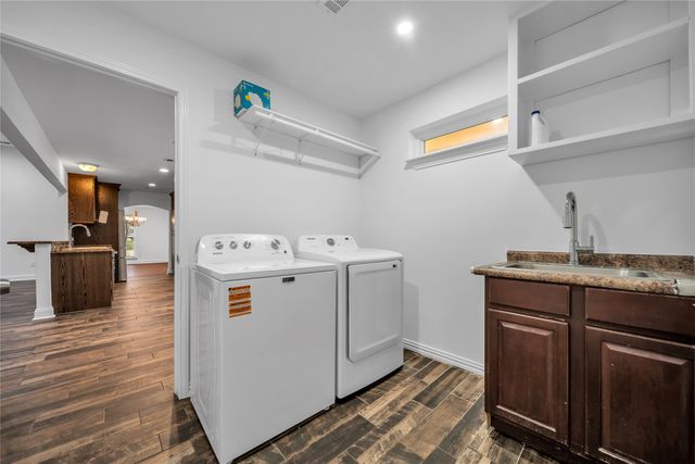 2516 Pinebluff Drive, Dallas, TX 75228