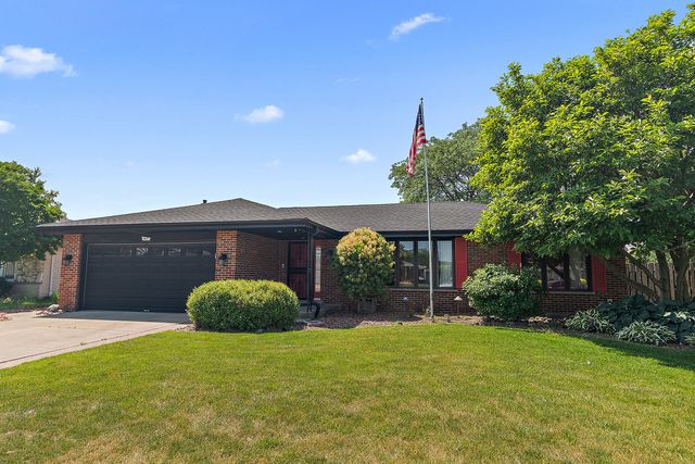 7637 Sequoia Court, Orland Park, IL 60462