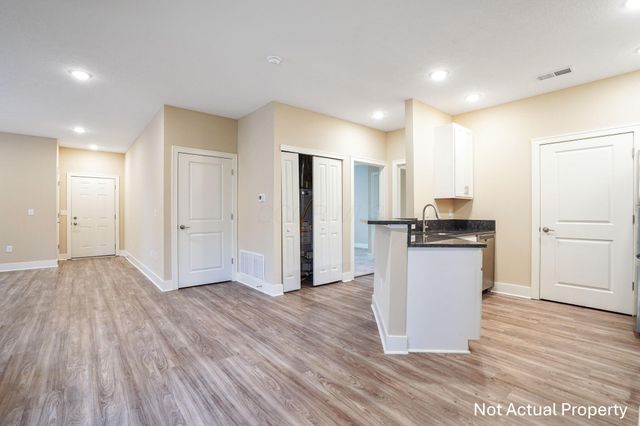 5677 Laurel Pine Lane, Dublin, OH 43016