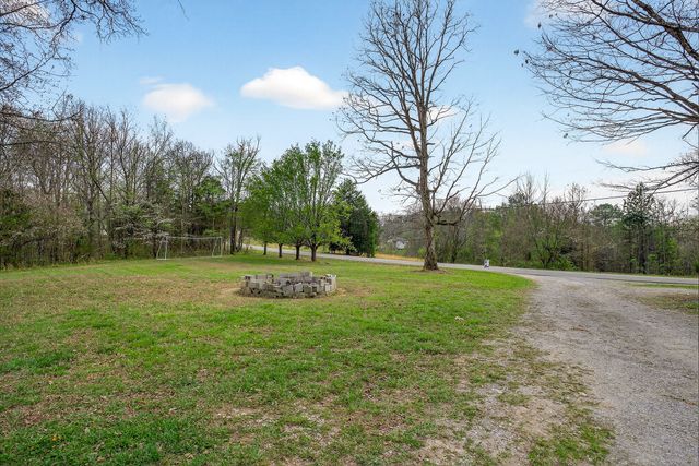550 Center Point Acres, N, Walling, TN 38587