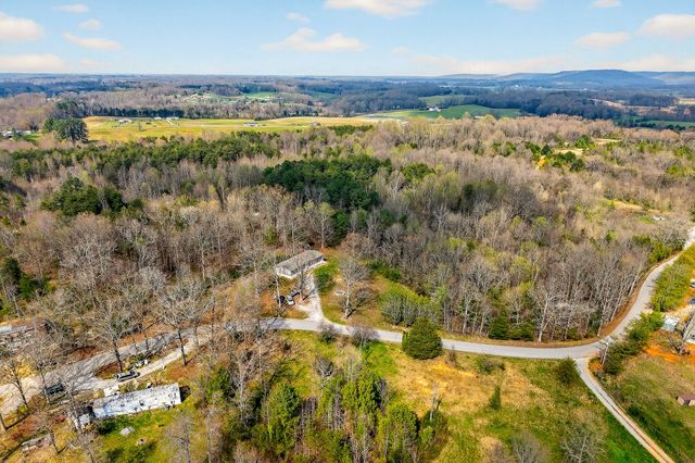 550 Center Point Acres, N, Walling, TN 38587