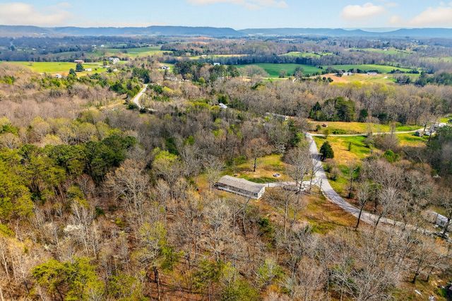 550 Center Point Acres, N, Walling, TN 38587
