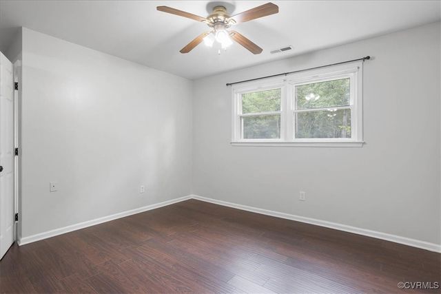 121 Hollyberry Ln, Prince George, VA 23875