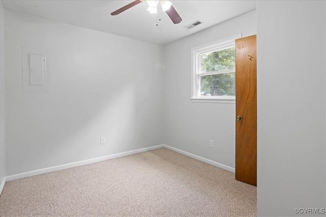 121 Hollyberry Ln, Prince George, VA 23875