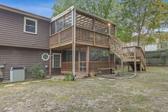 121 Hollyberry Ln, Prince George, VA 23875