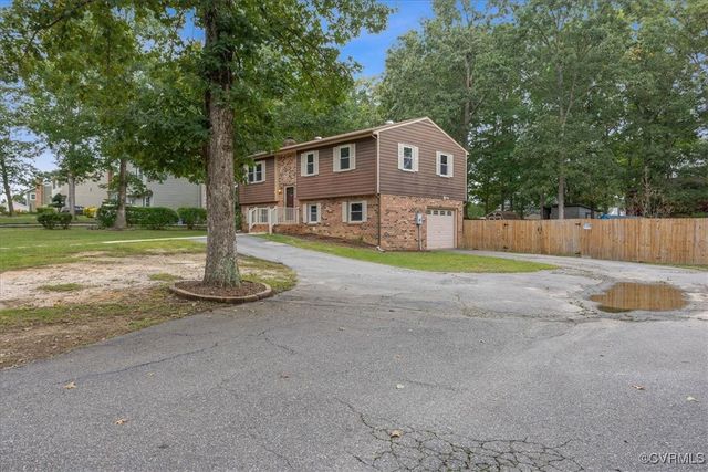 121 Hollyberry Ln, Prince George, VA 23875