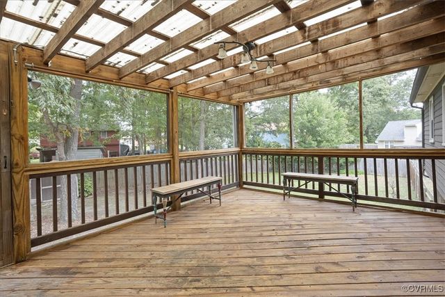 121 Hollyberry Ln, Prince George, VA 23875