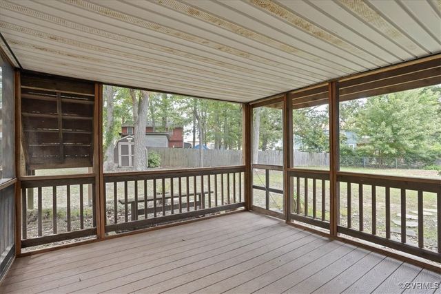 121 Hollyberry Ln, Prince George, VA 23875