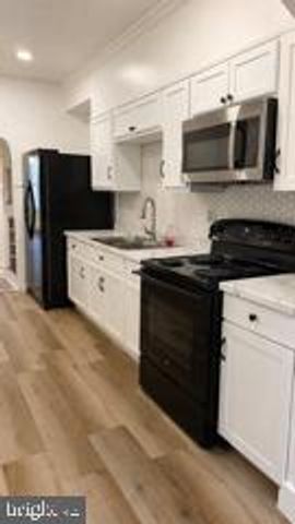 1036 GUILFORD ST, Lebanon, PA 17046