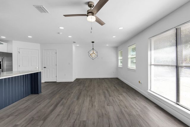 335 NW Hollywood Boulevard, Fort Walton Beach, FL 32548