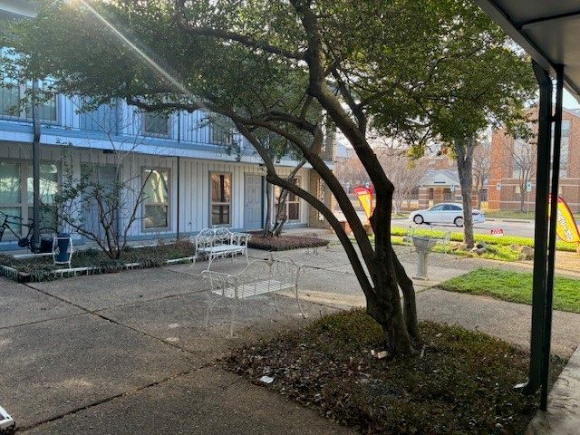 425 S Oak Street 101, Arlington, TX 76010