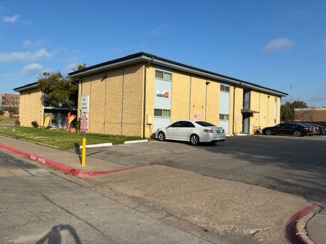 425 S Oak Street 101, Arlington, TX 76010