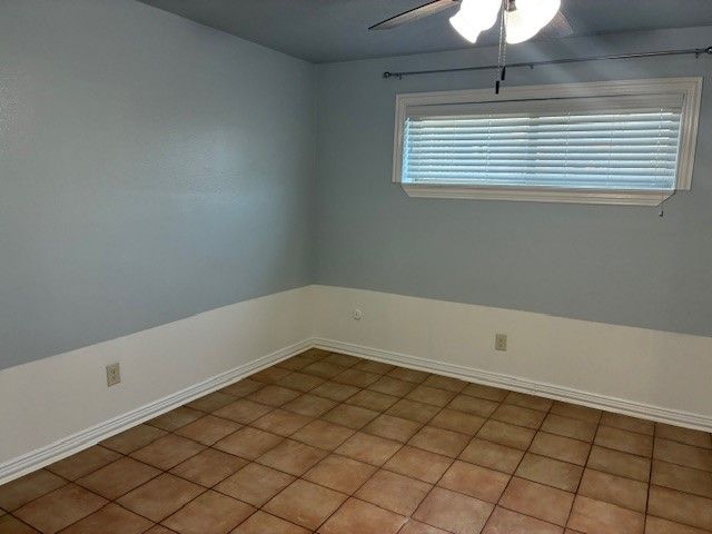 425 S Oak Street 101, Arlington, TX 76010