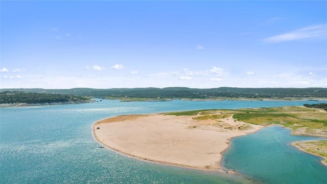 433 Venture BLVD S, Point Venture, TX 78645